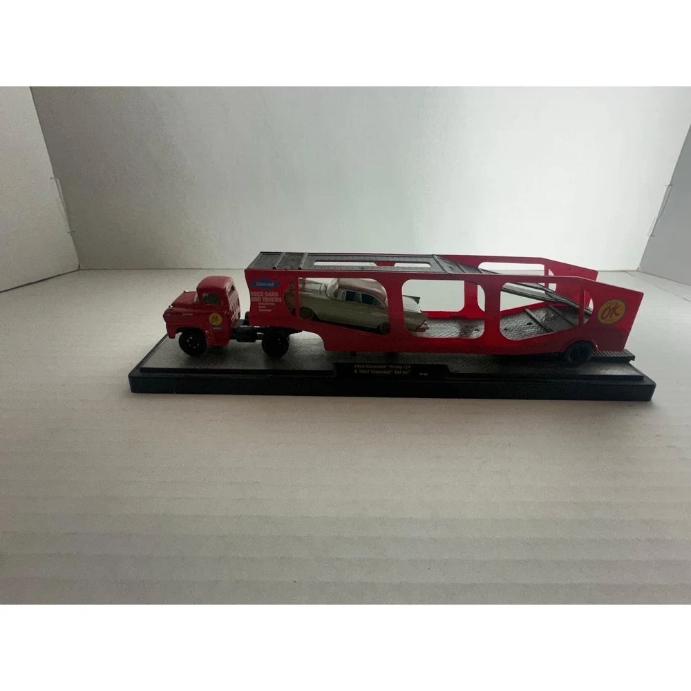 Chevrolet Diecast 1959 Viking LCF 1957 Bel Air Car Transporter Red Green